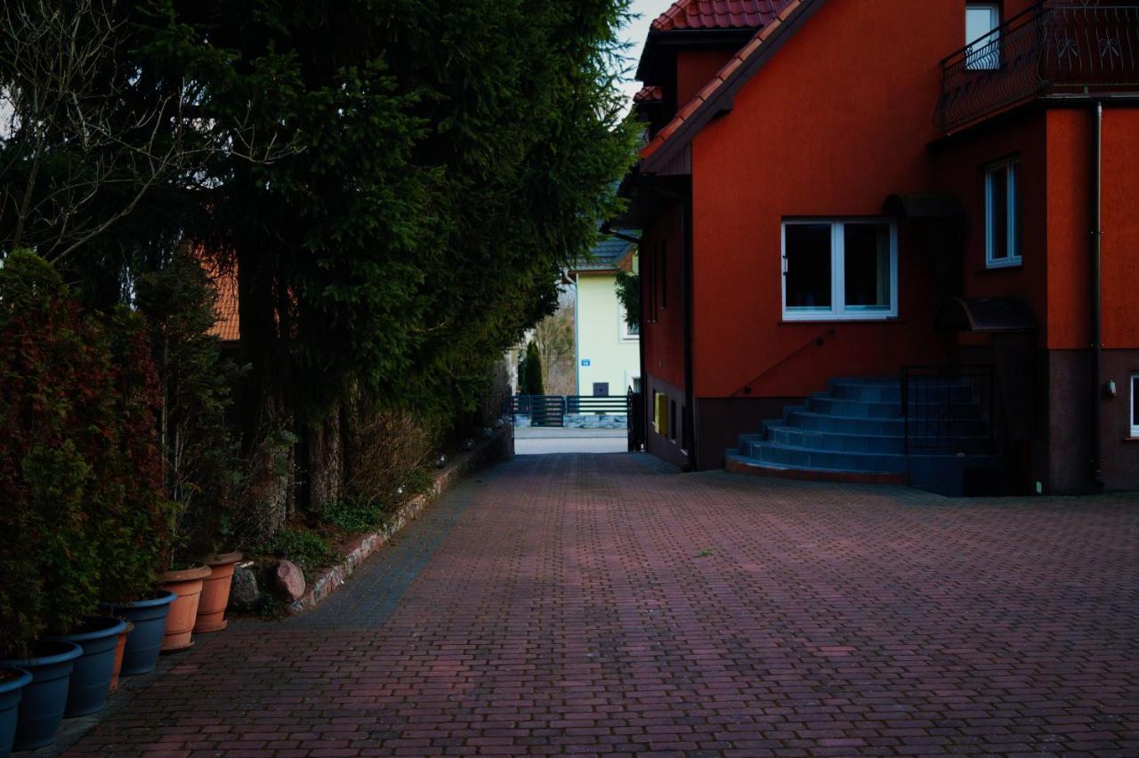 E&M Bed and Breakfast Mikołajki Esterno foto