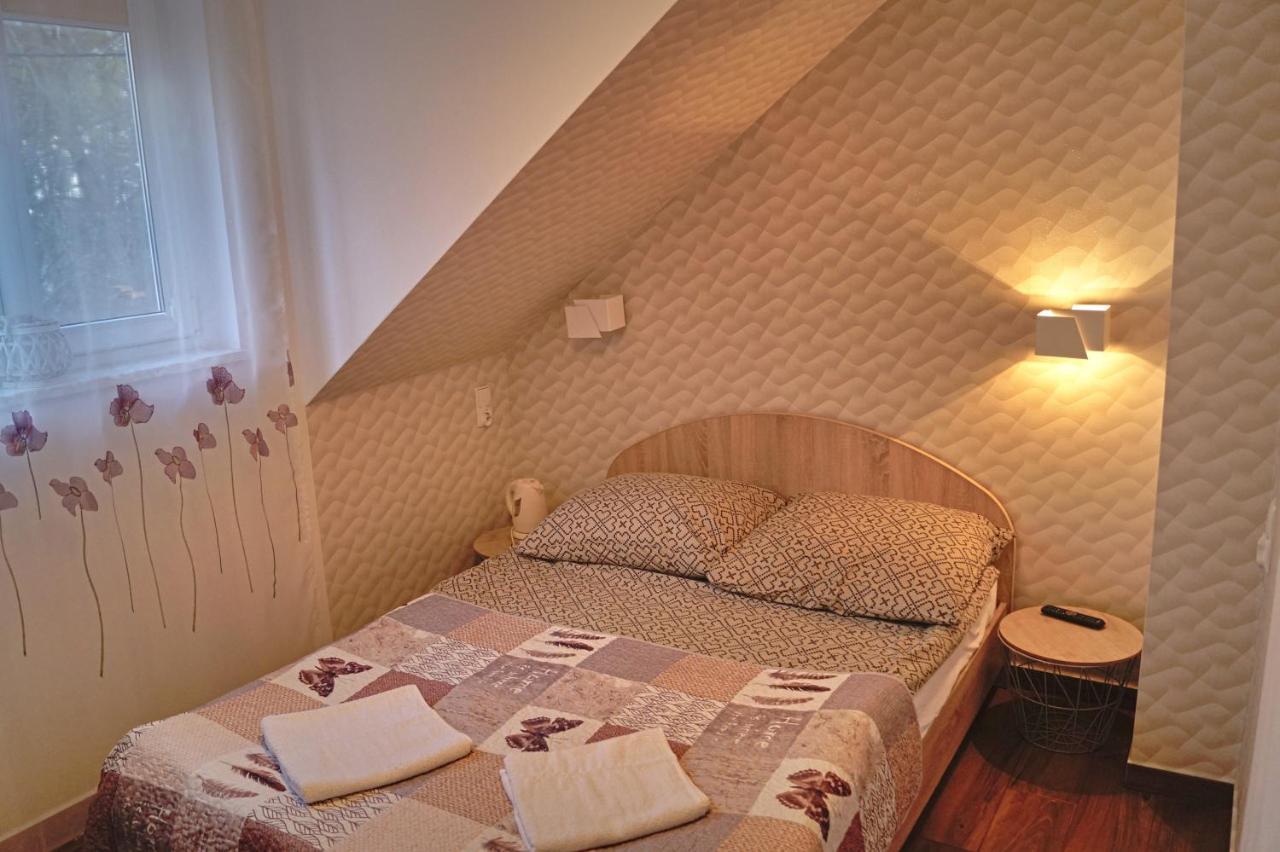 E&M Bed and Breakfast Mikołajki Esterno foto