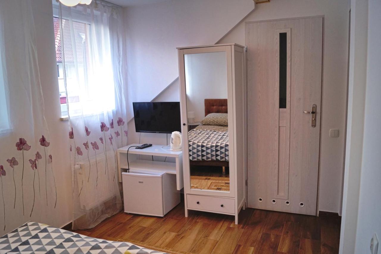 E&M Bed and Breakfast Mikołajki Esterno foto