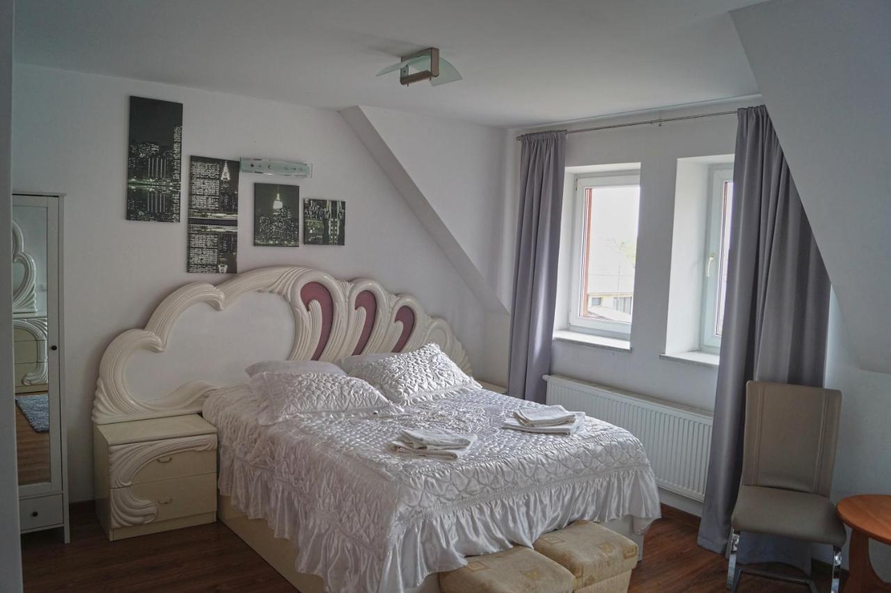 E&M Bed and Breakfast Mikołajki Esterno foto