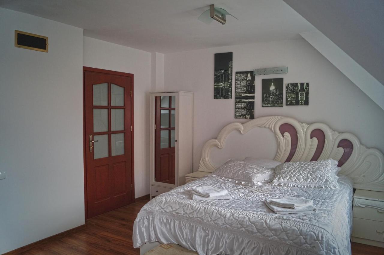 E&M Bed and Breakfast Mikołajki Esterno foto